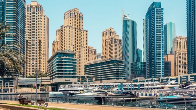Dubai property for foreign investors International buyers exploring Dubai freehold apartments, villas and off-plan property opportunities with professional guidance.