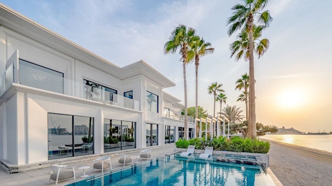 Palm Jumeirah properties for sale Luxury waterfront homes and Palm Jumeirah properties for sale in Dubai