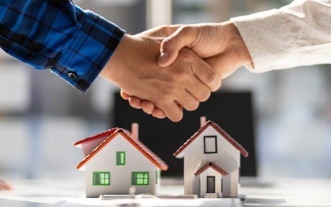 Dubai property consultation with a RERA registered broker Dubai for buyers and investors